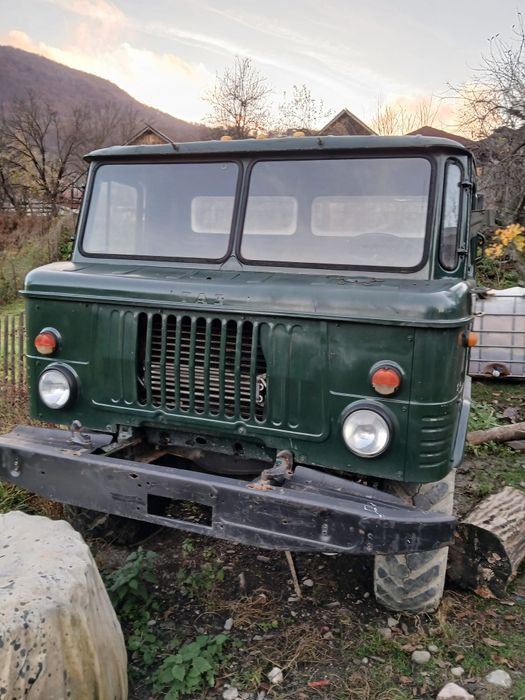 Vând 2 gaz 66 4x4 armata