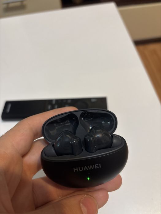 Huawei freebuds 6i putin folosite