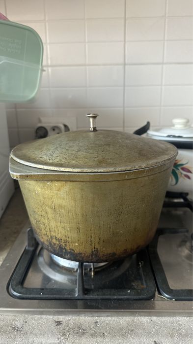 Продам чугунный казан и сковородку по 4990 тг!