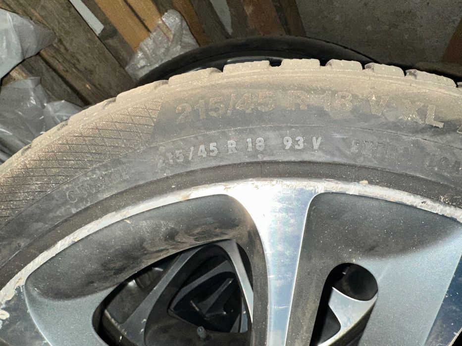 Jante și anvelope Volvo R18 4bucati