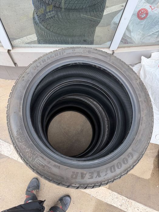 Зимни GOODYEAR 245/45/18 цена за 4бр