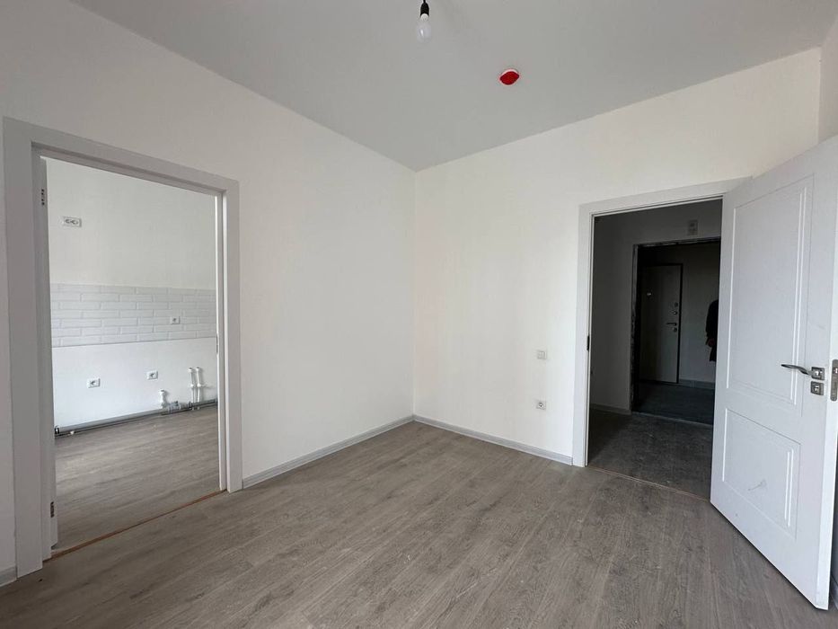 1 комнатная с базовым ремонтом Ассалом сохил