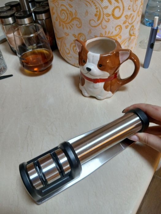 Уред за точене на ножове