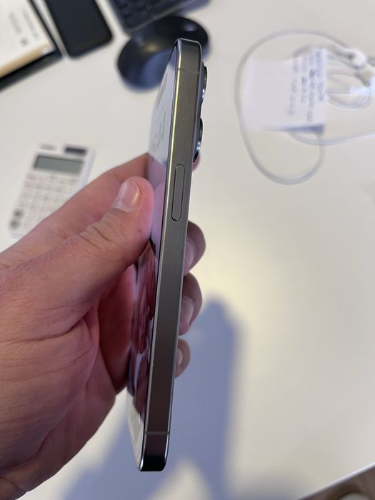 Iphone 15 pro 256 necodat stare f buna baterie 87%