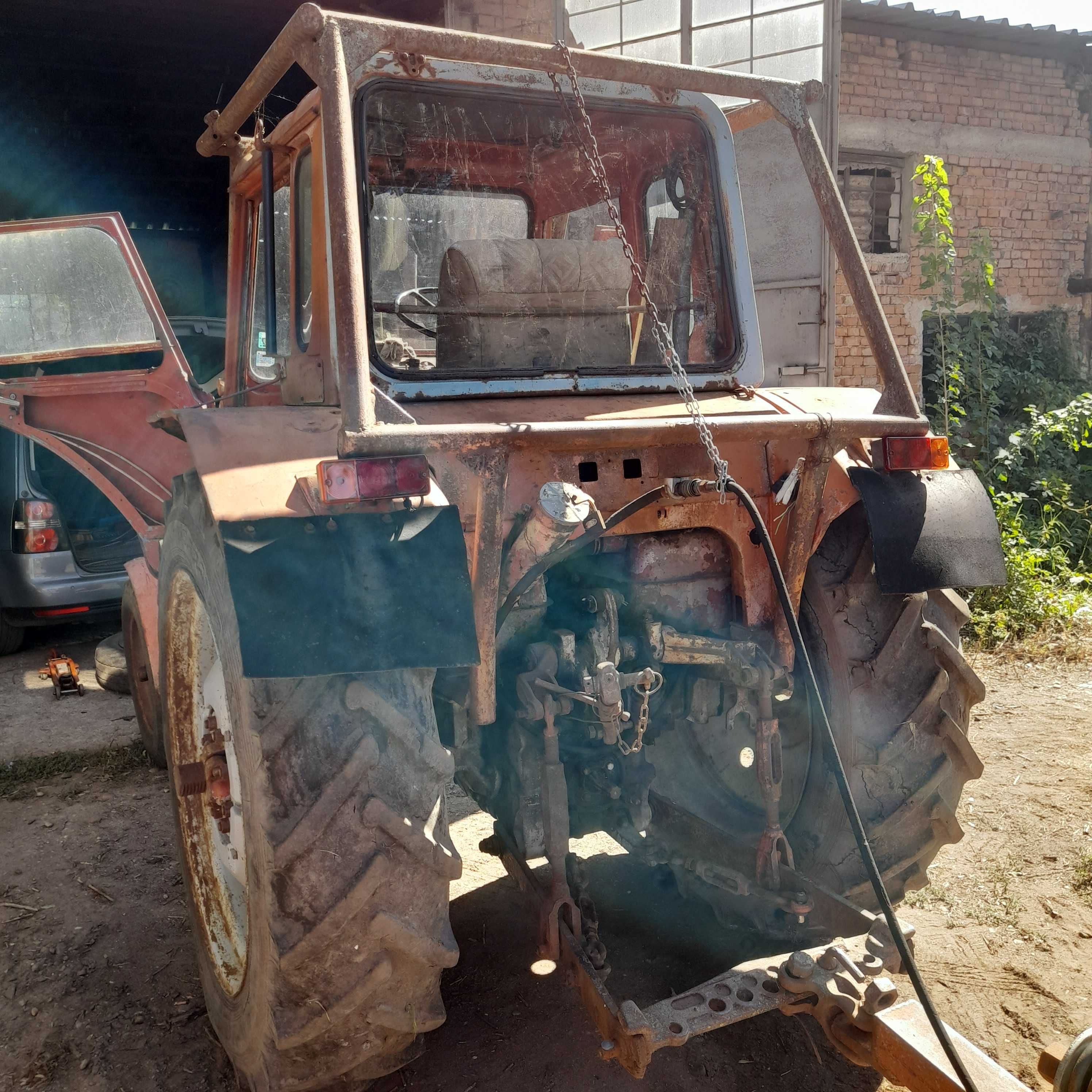 Трактор МТЗ 80 с дискова брана 2,80 м.