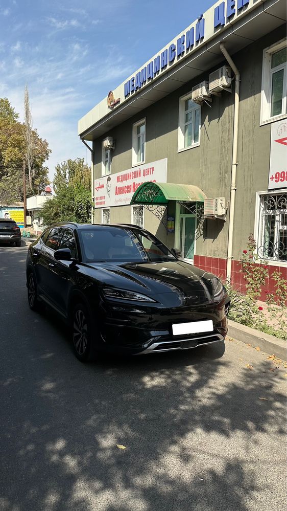 BYD Champion продаётся или меняется на Zeekr 7X (возможен трейд-ин).