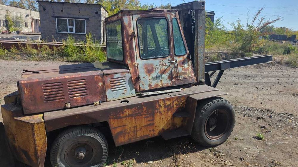 Продам кару вилочный погрущик