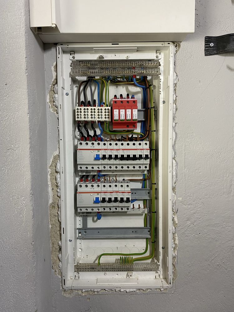 Electrician instalații electrice Sibiu