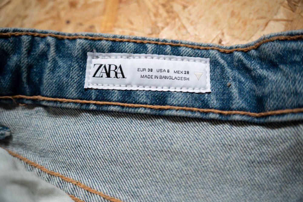 Дамски къси панталони ZARA