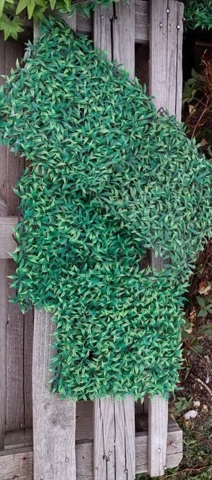 Продам искуственнкю зелень