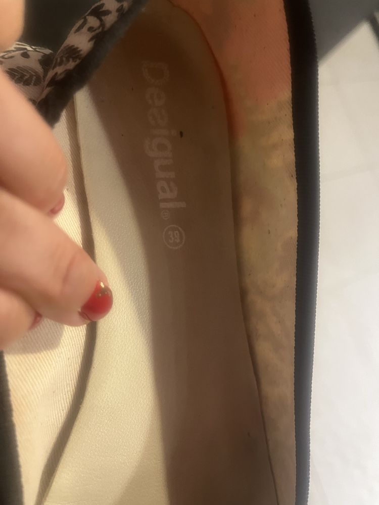 Desigual обувки 38,5 номер