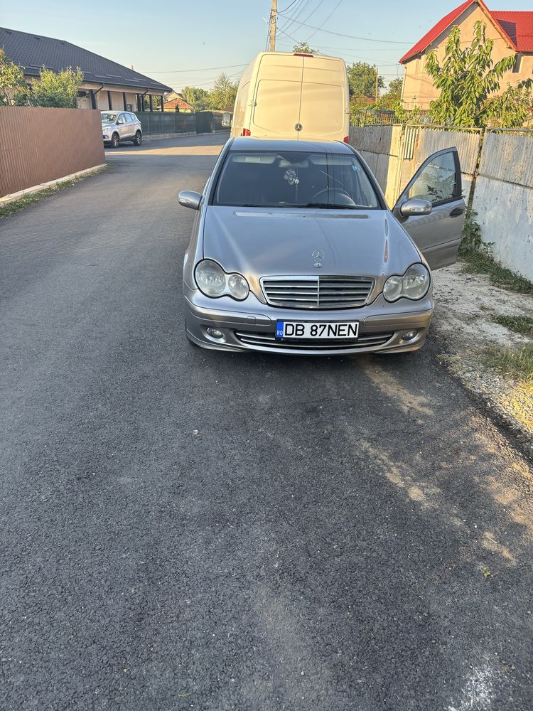 Vand Mercedes c220 Diesel cu toate actele la zi