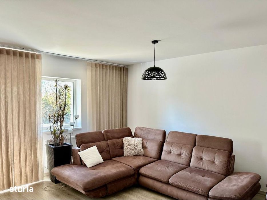 Garsoniera, Ștefanesti, Loc de Parcare