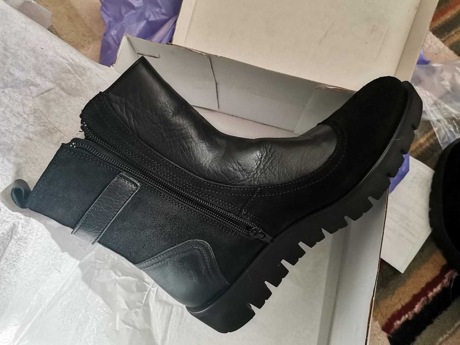 Нови, дамски боти. Естествена кожа, и велур.