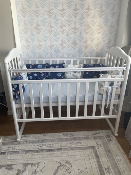 Продам детскую кроватку манеж