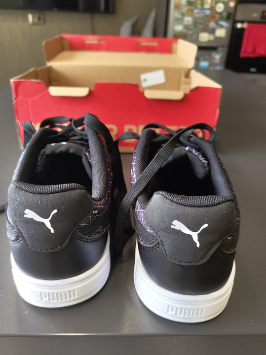 Сникъри ,,Puma Caven Logo Power"