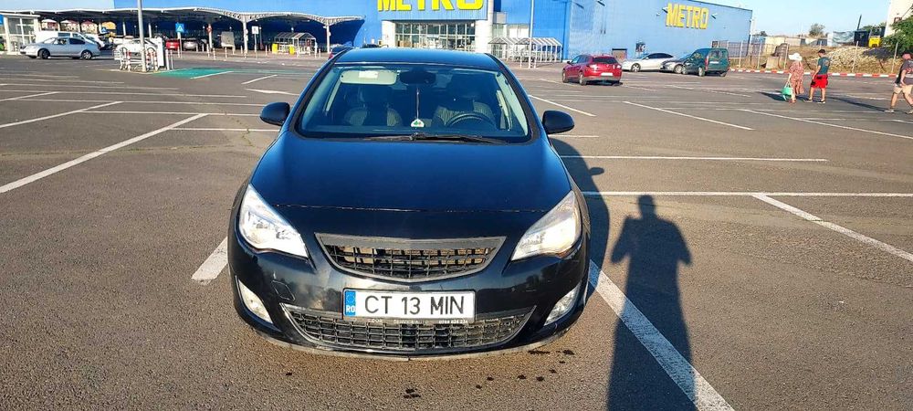 Opel Astra J 2012 1.6 benzina automat - sunt al doilea proprietar