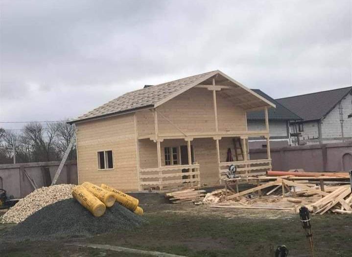 Doriți o casa din lemn, o cabana, un foișor sau o casuta de vacanta,,,