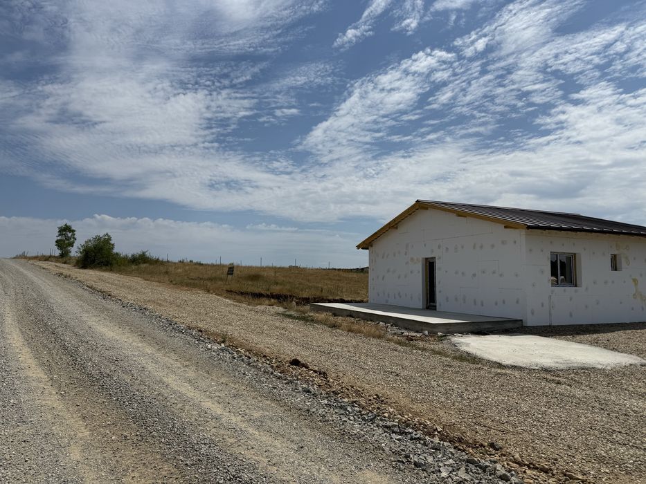 Teren intravilan chisirid