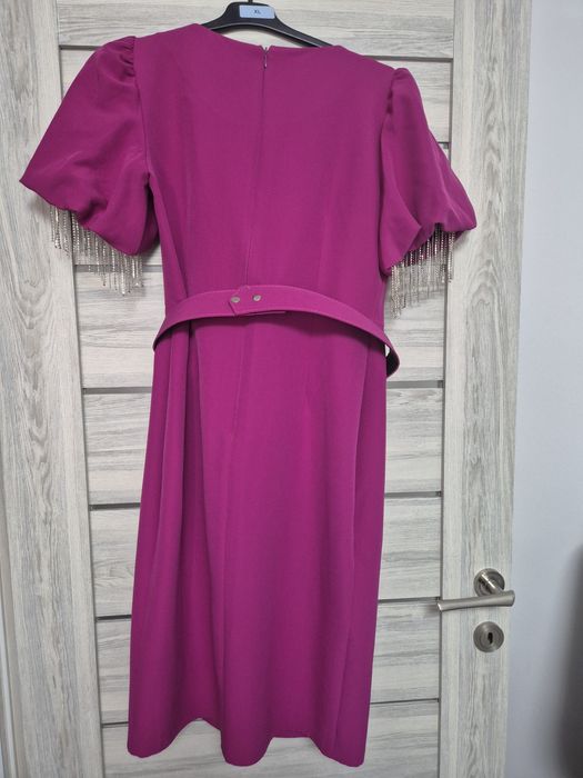 Vând rochiță superbă