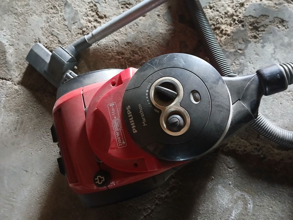 Продаю пылесос Filips