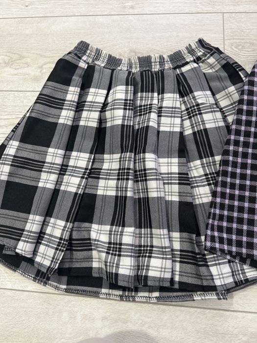 поли лилава и сива