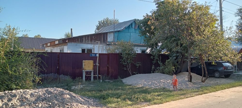 Продам дом нужен внутренний ремонт...