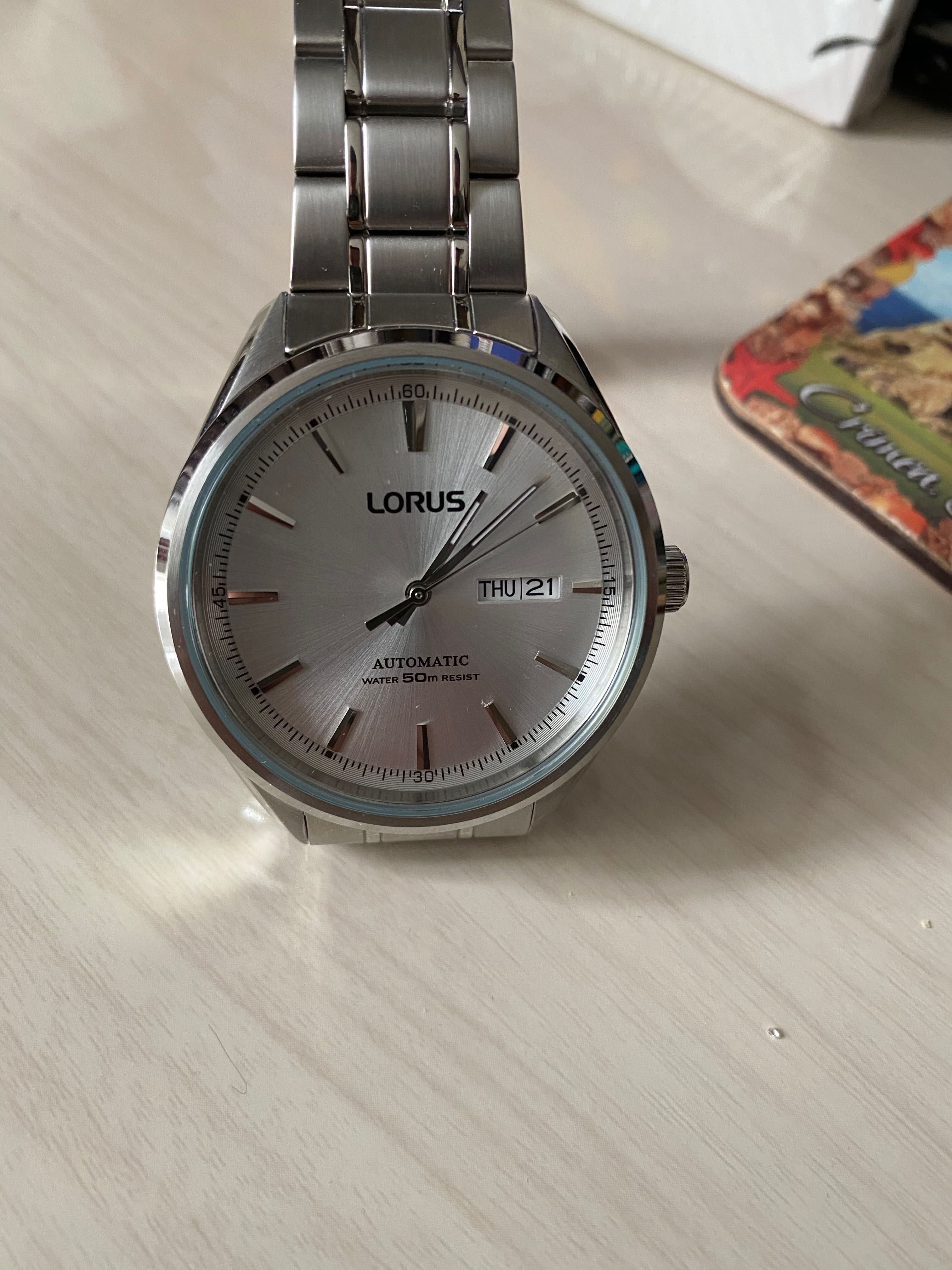 Продам Японские часы Lorus