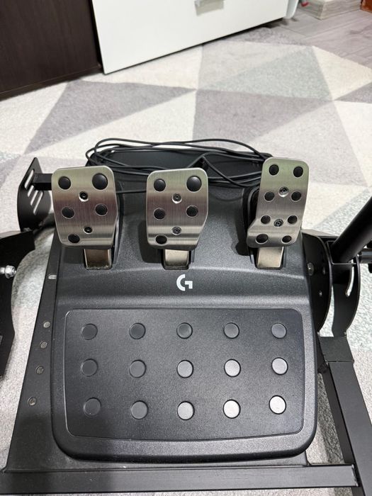 Volan,schimbator viteze,pedale,suport