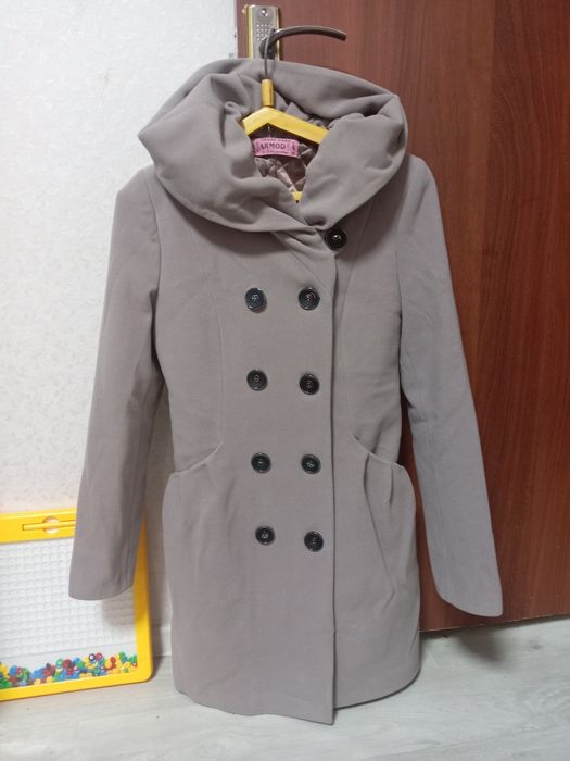 Пальто почти новое