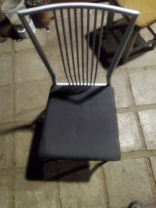 Стулья металлическая основа