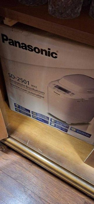 masina de paine Panasonic ,aproape noua  ,culoare alba ,pret 350 lei