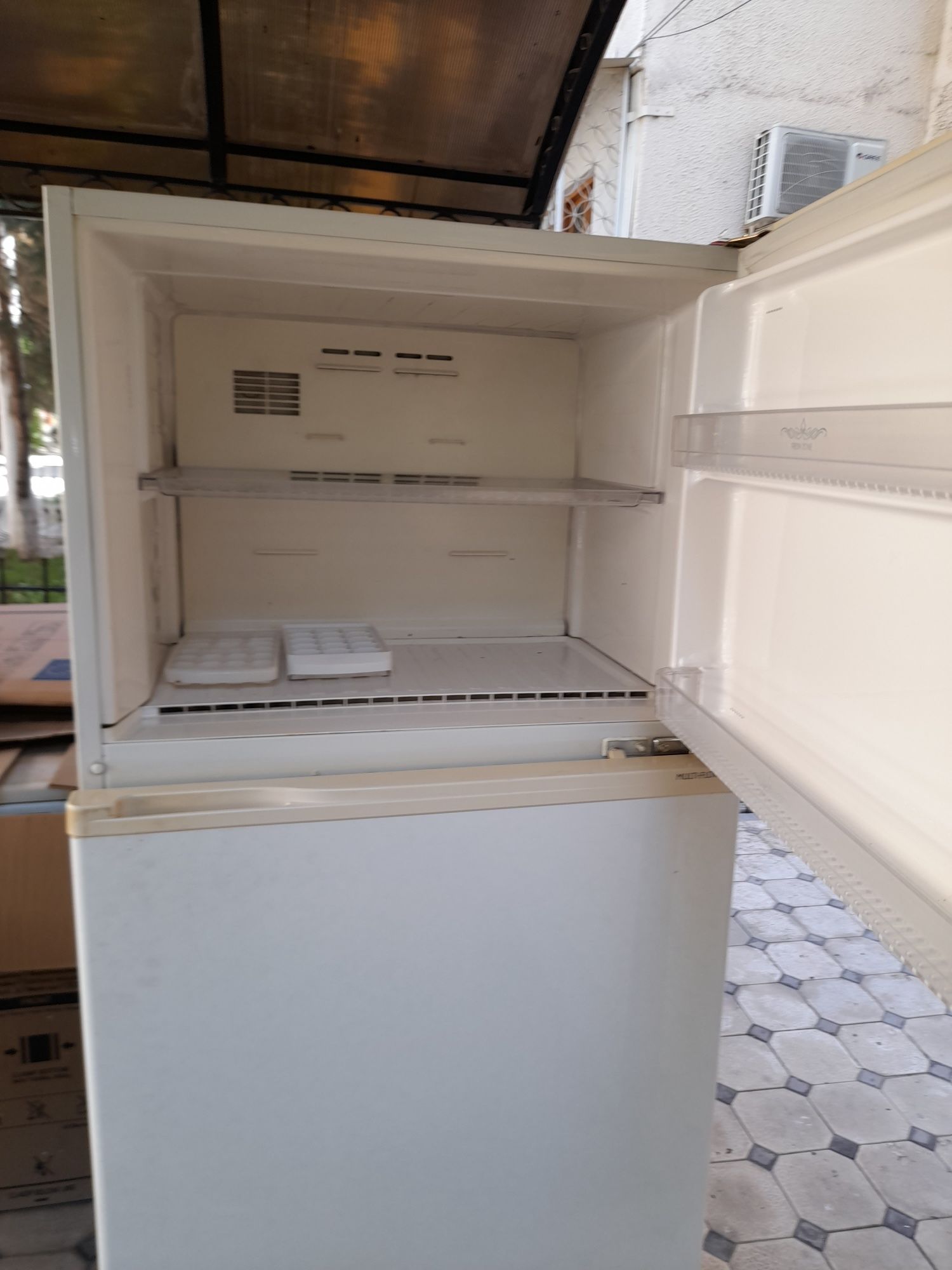 Срочно продается холодильник!