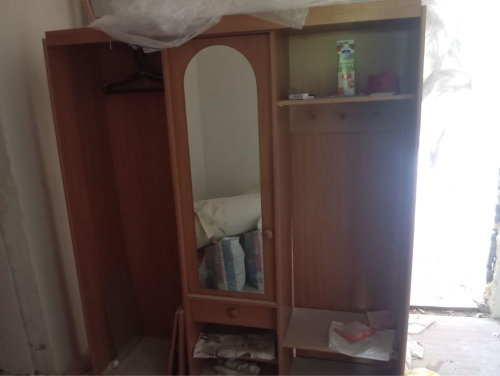 Шкаф для прихожей дерево