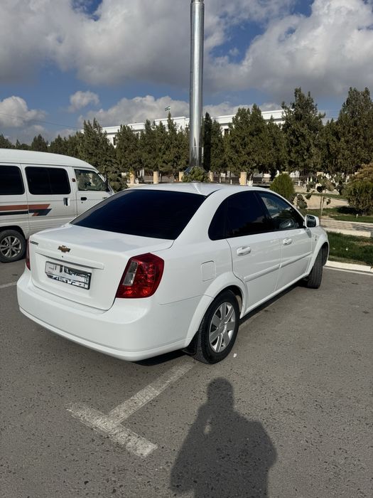 Chevrolet gentra 21-22