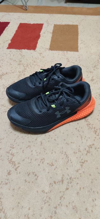 Adidași și ghete