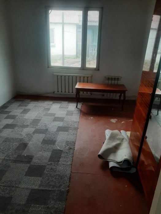 Сдам времянку. Одна комната и кухня