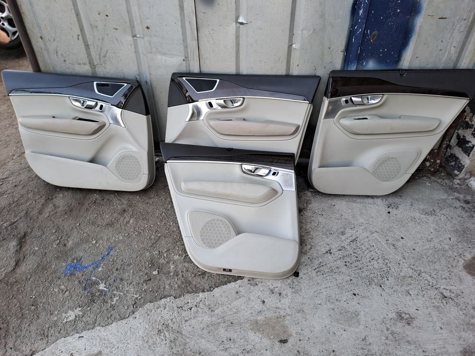 Салон за волво хс90 2017г.