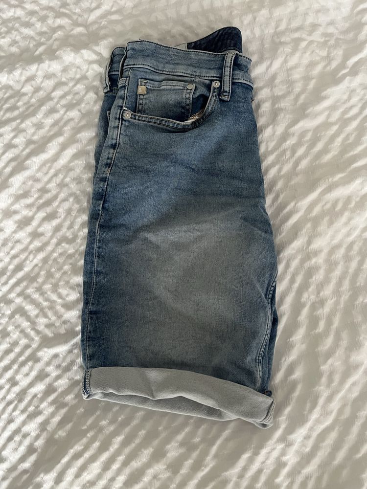 Дънкови къси панталони H&M