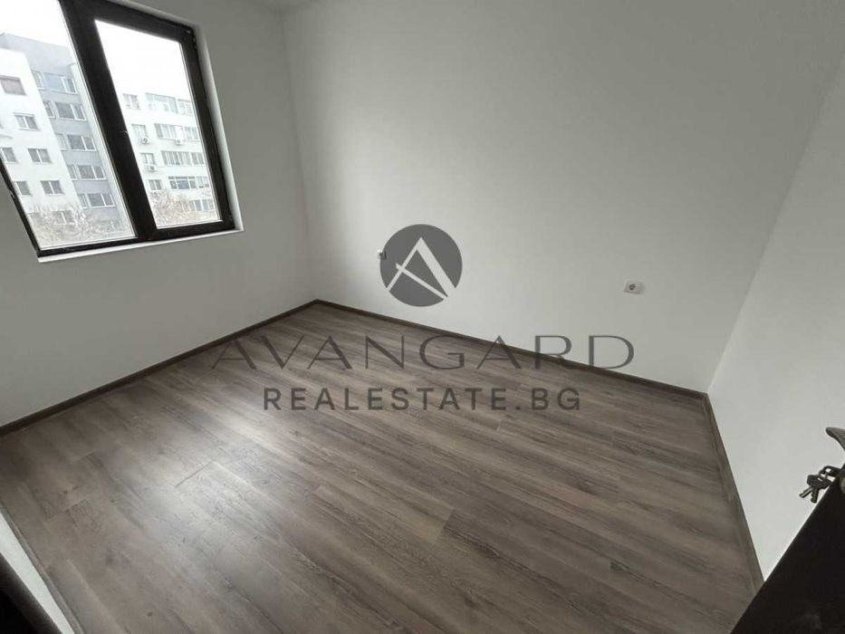 Продава се Тристаен апартамент в Пловдив, Кючук Париж - 74 кв.м за 2000 €/кв.м - Снимка #5