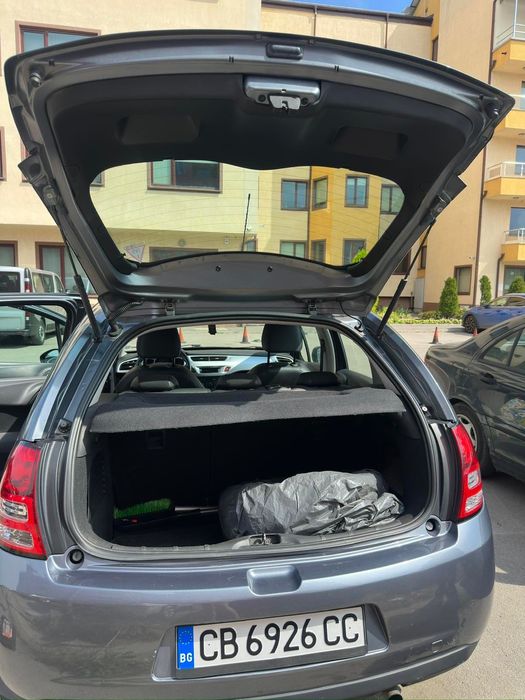 Продавам автомобил