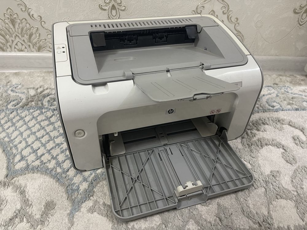 Продам принтер Hp laserJet P1102