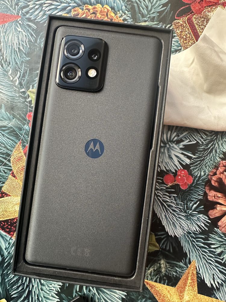 Motorola Edge 40 Pro 12/256gb