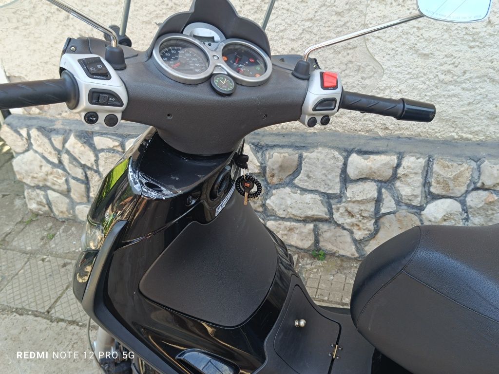 Piaggio Beverly 250i 2007 пиаджо скутер мотоциклет