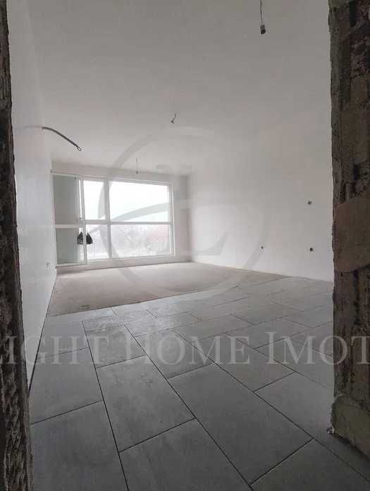 Реф. 3300 Двустаен Апартамент / Южен