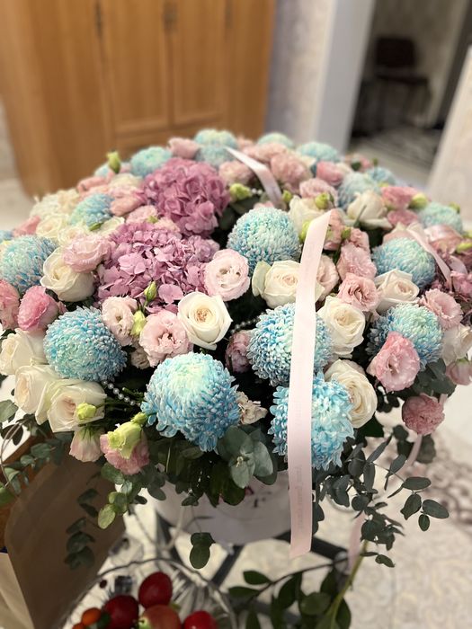 Огромная корзина mix букет