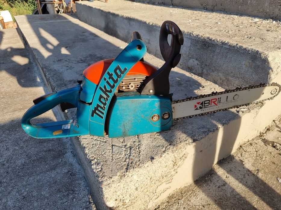 Vand drujba Makita benzina perfect functionala lama si lant incluse