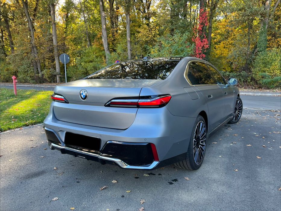 BMW 740d Xdrive/M Paket/Idividual/BI-Color