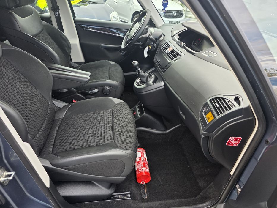 //  Citroen C4 Grand Picasso 7 Locuri  //
