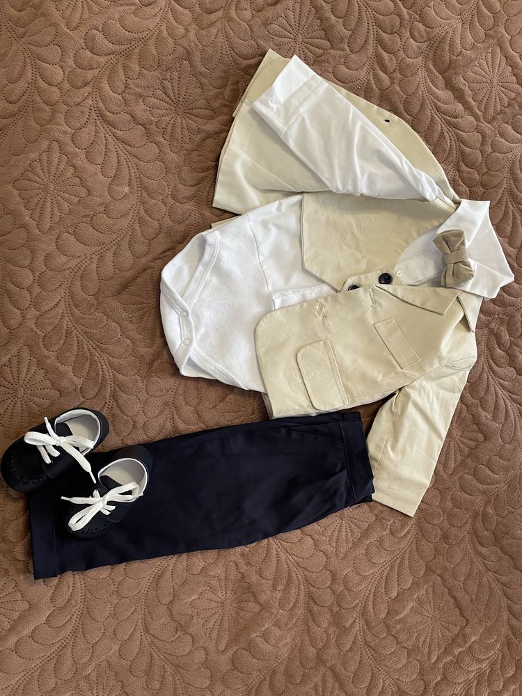 Costum pentru botez, ca nou